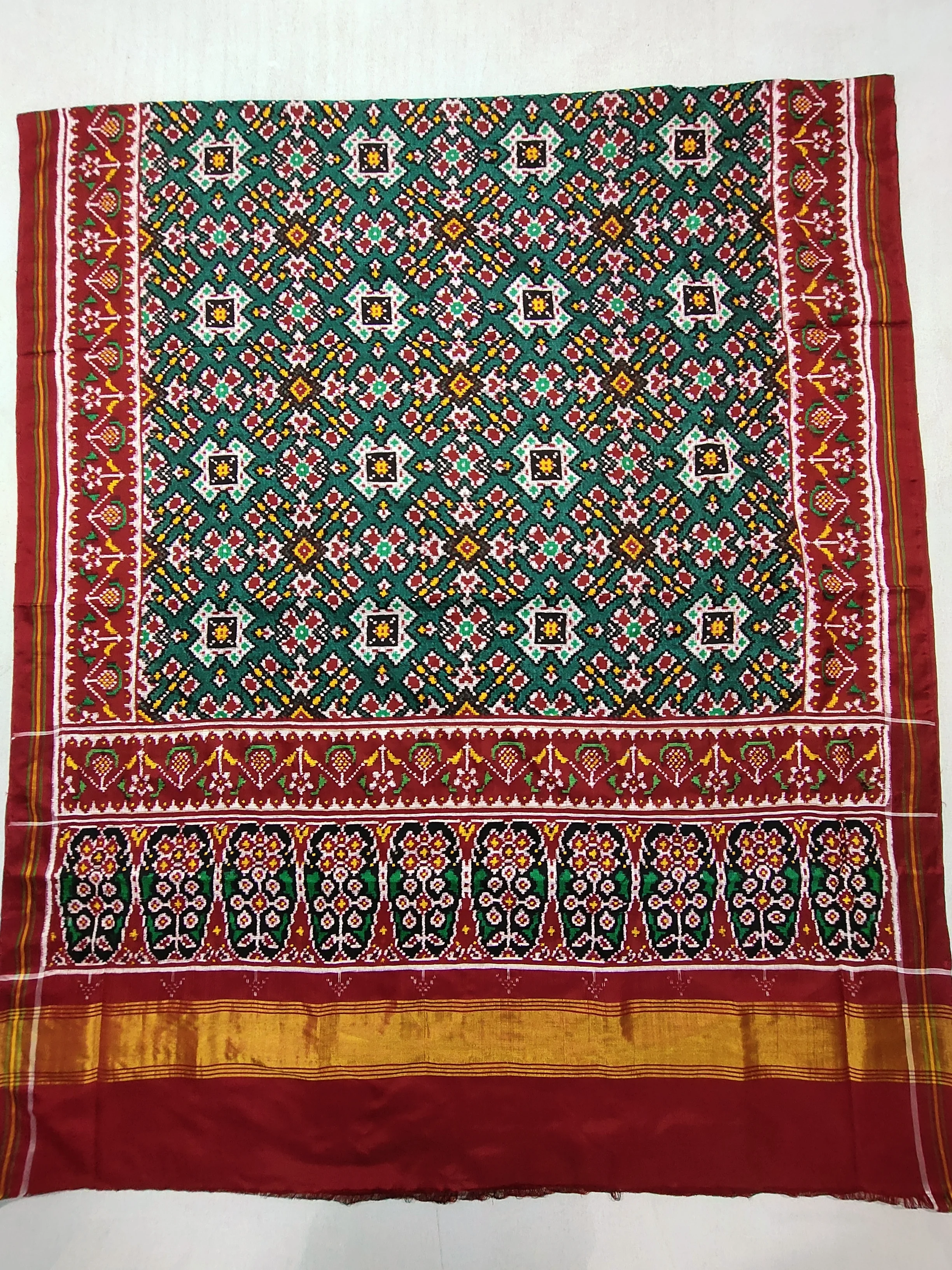 Double Ikat Patola Saree – Red & Rama Green | Old Navratan Motifs | Lehariya Jaad