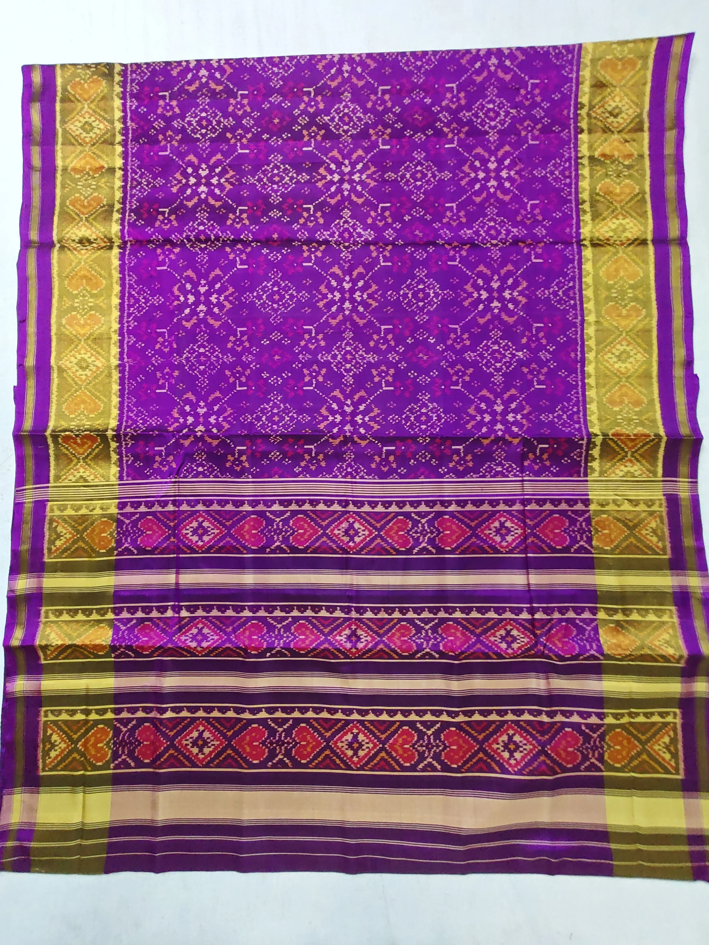 Purple Selari Border Navratan Motifs Single Ikat Patola Saree with Blouse Piece (6 Ply Silk)