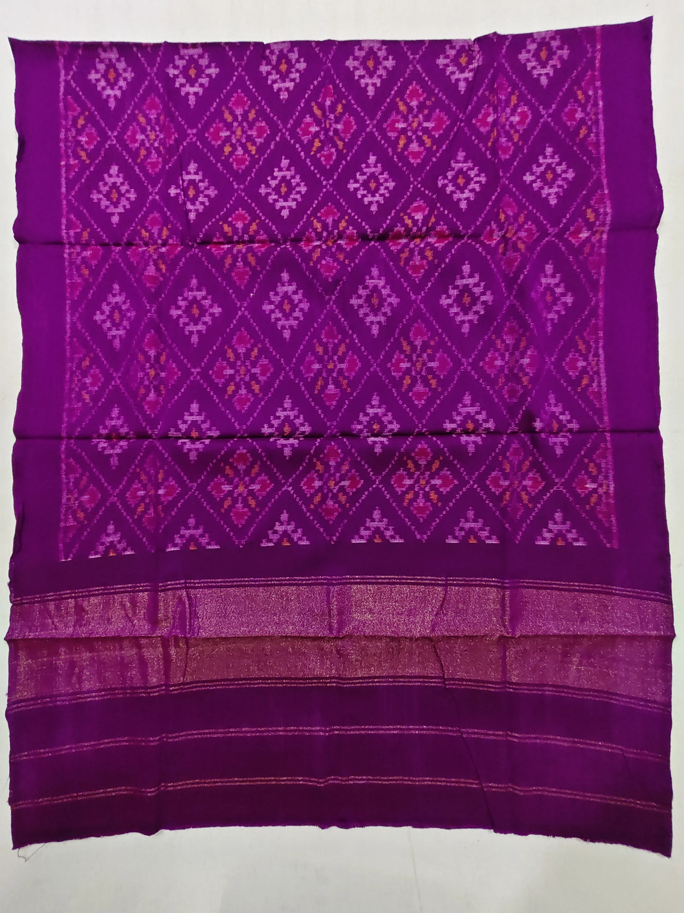 Magenta Woolen Shawl Chandabhat Motifs