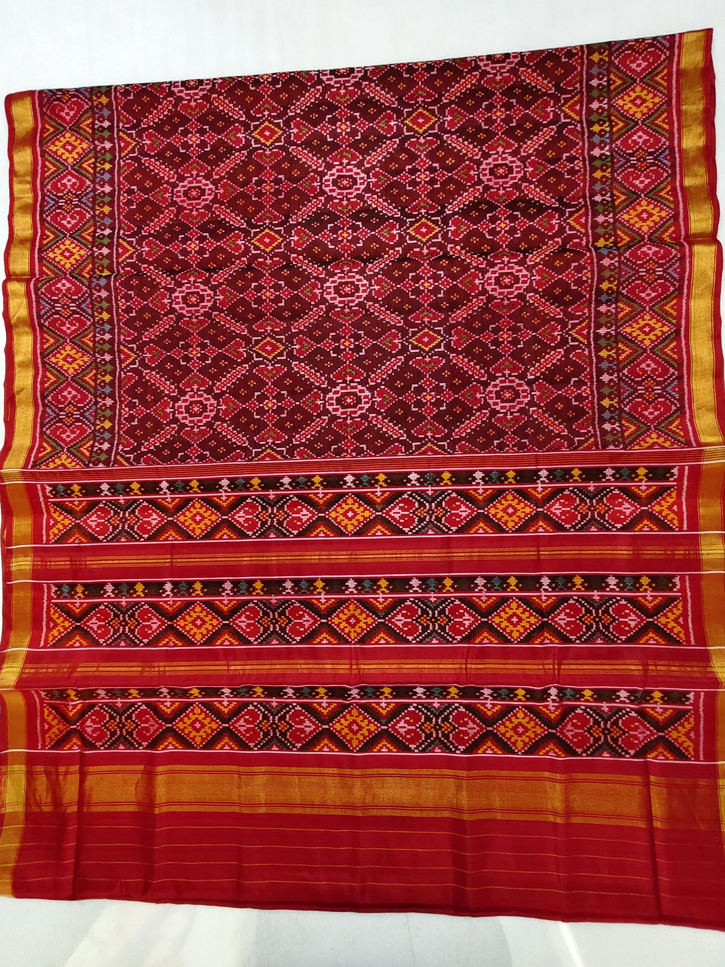 Red Brown Selari Border Manekchowk Motifs Single Ikat Patola Saree with Blouse Piece (6 Ply Sil