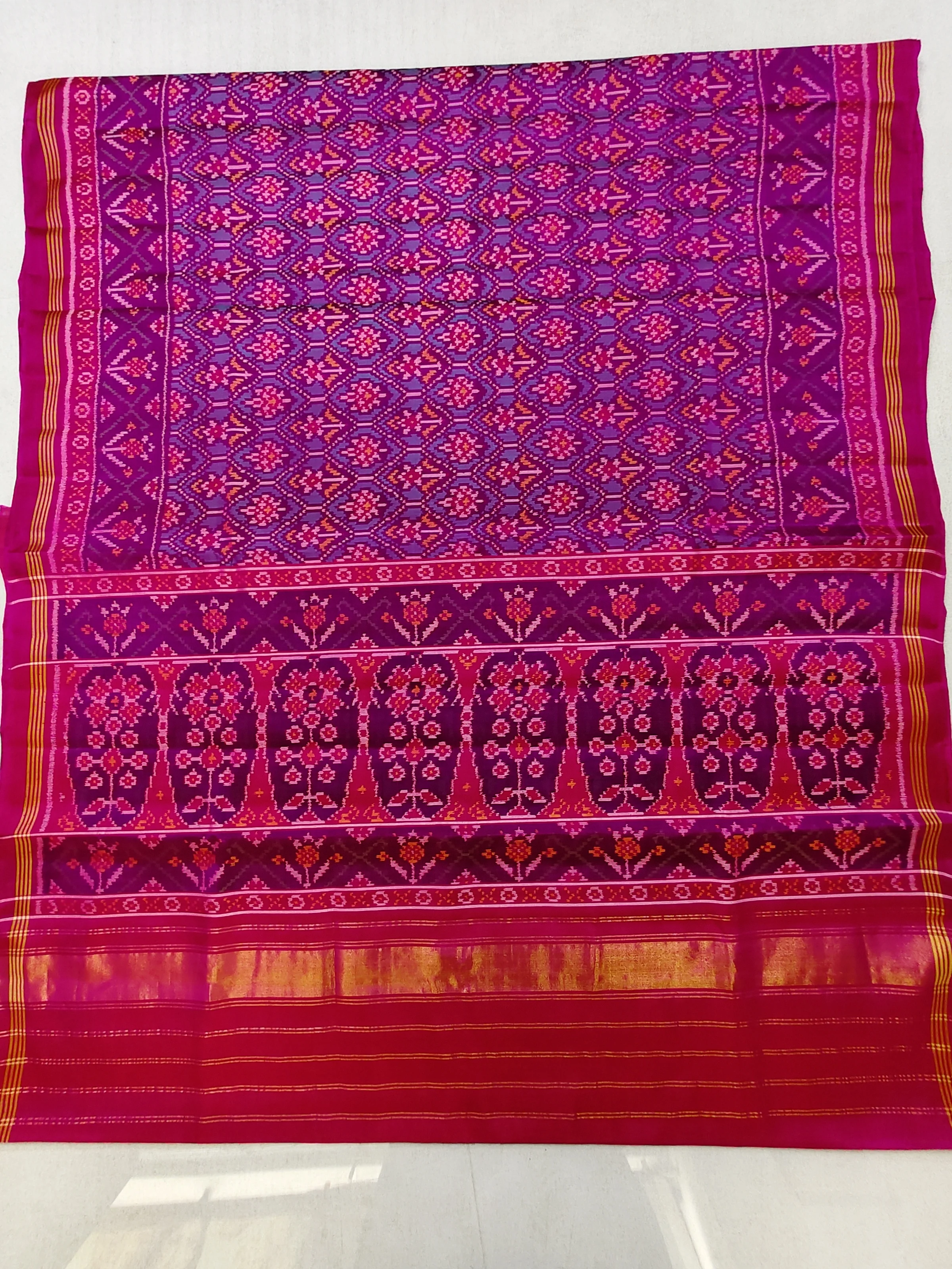 Pink Jad Border Dadam Bhat Motifs Single Ikat Patola Saree