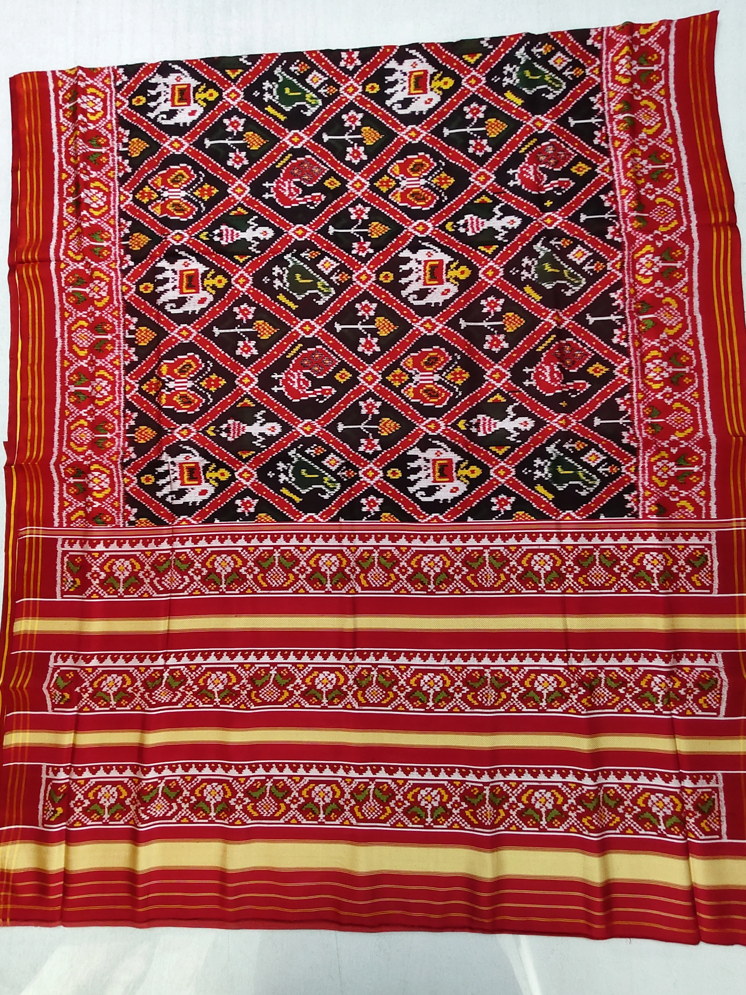 Red Ghughra Border Chocolate Motu Narikunj Motifs Twill Ikat Patola Saree with Blouse Piece
