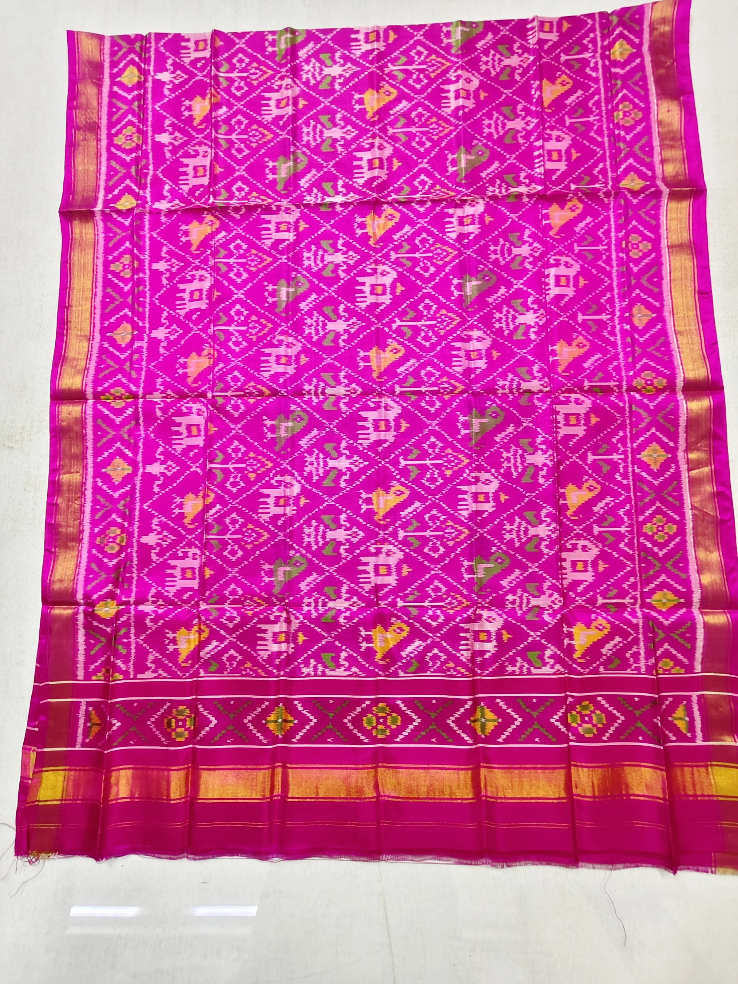 Rani Pink Nanu Narikunj Single Ikat Dupatta