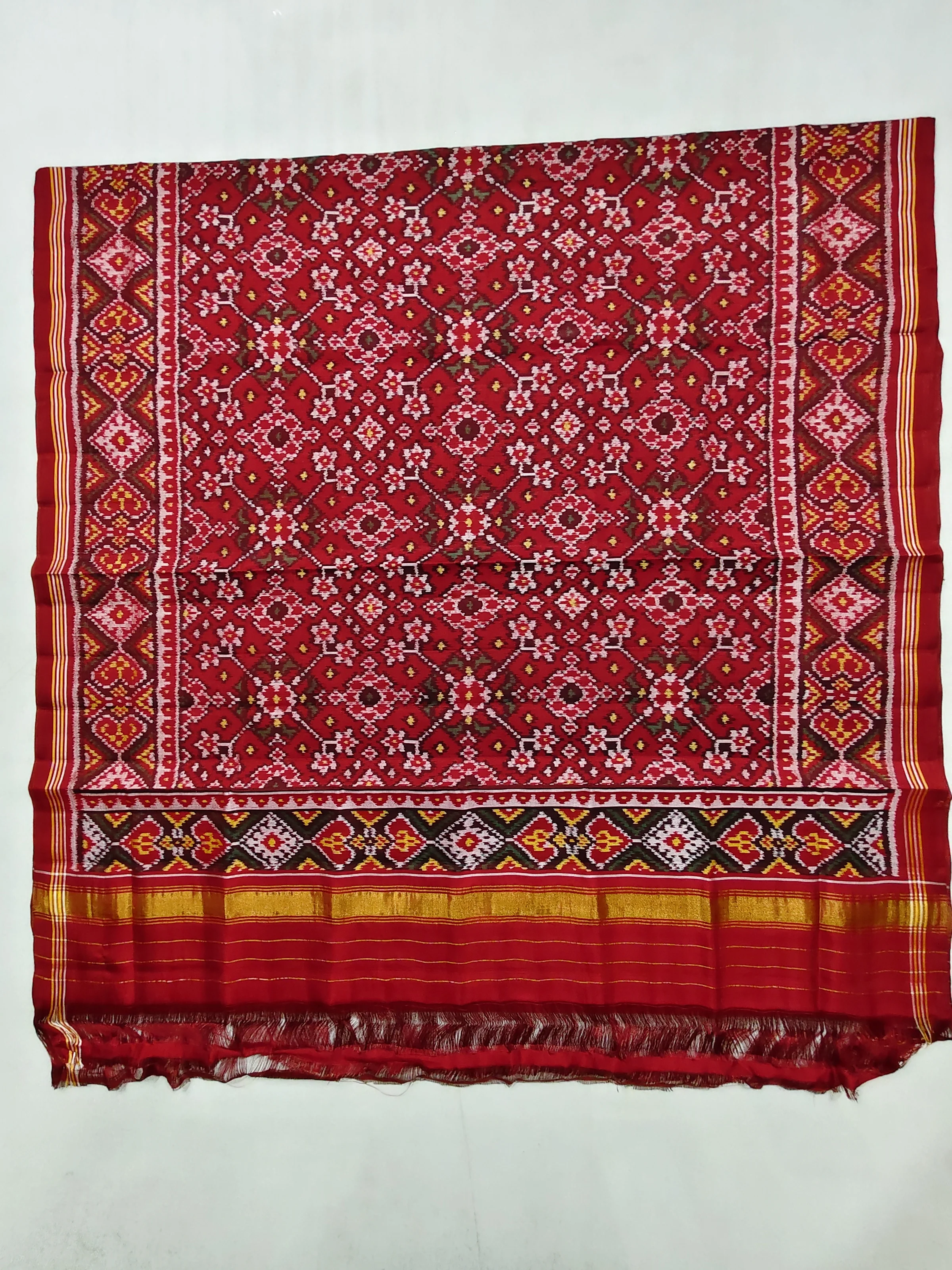 Red Maroon Selari Border Navratan Motifs Single Ikat Chaniya Choli Dupatta