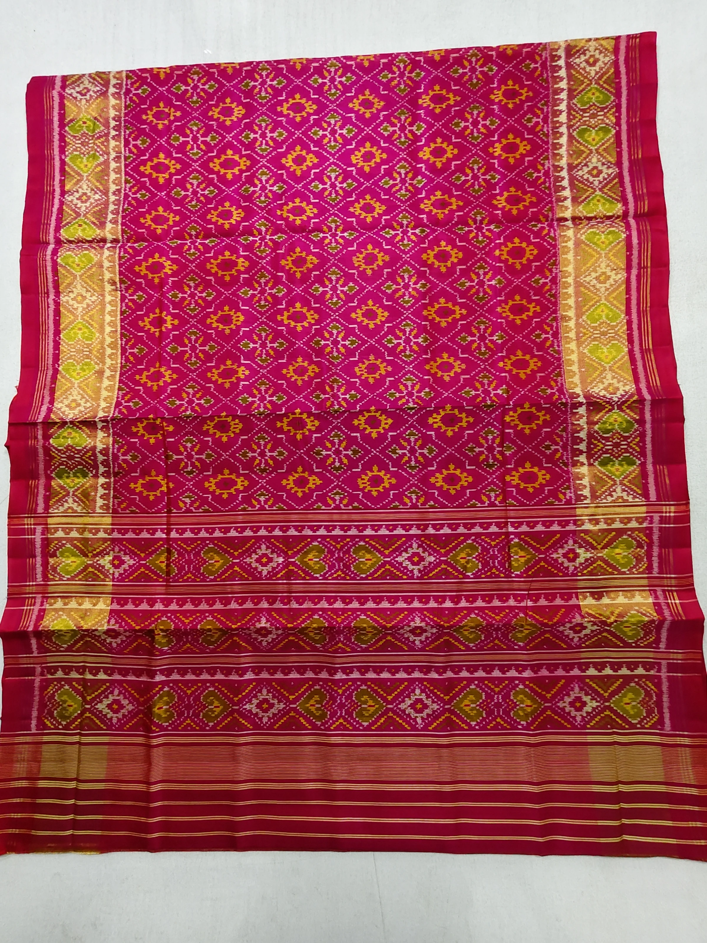 Pink Selari Border Mustard Chandabhat Motifs Single Ikat Patola Saree