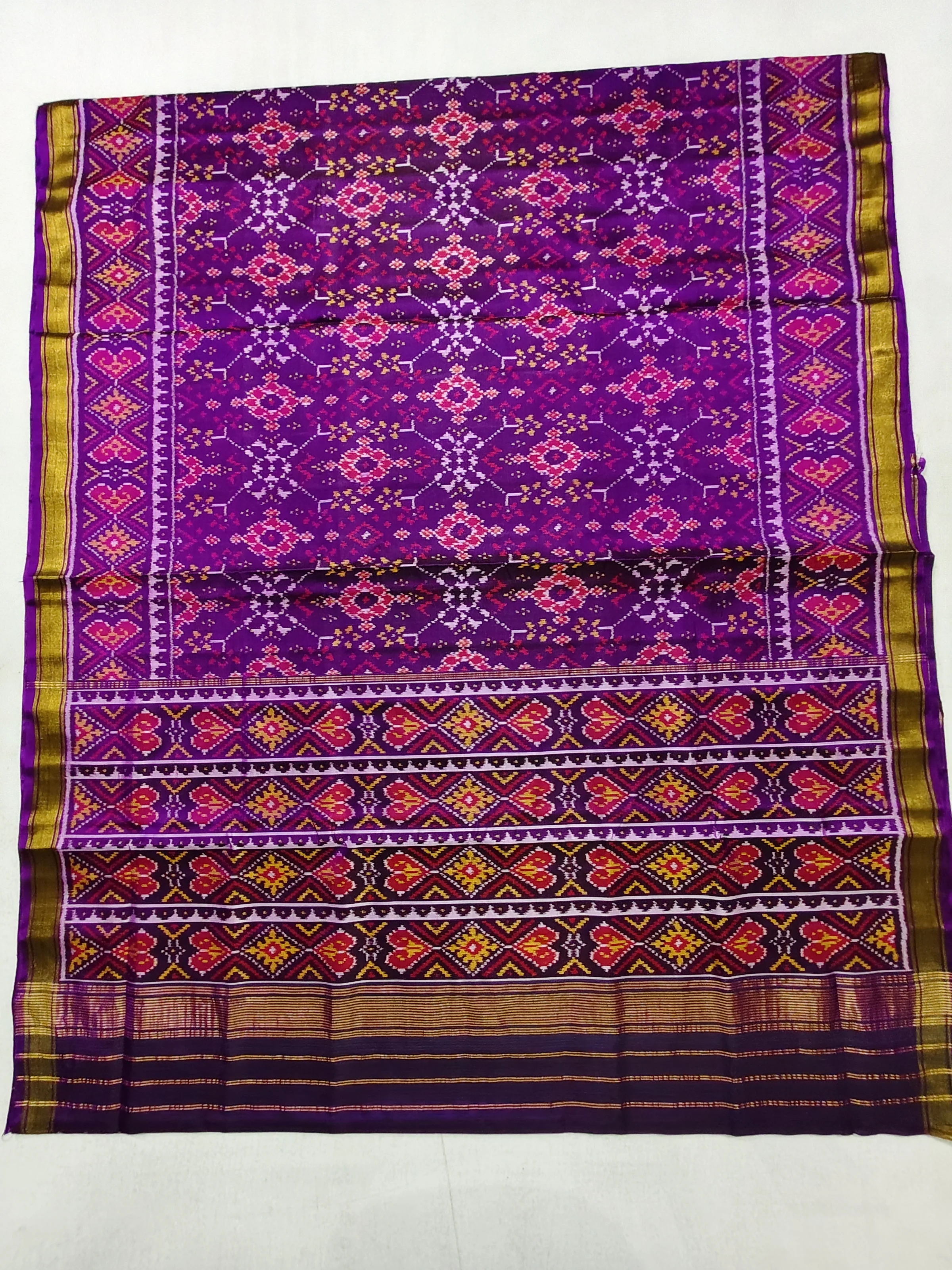 Purple Selari Border Navratan Motifs Single Ikat Patola Saree