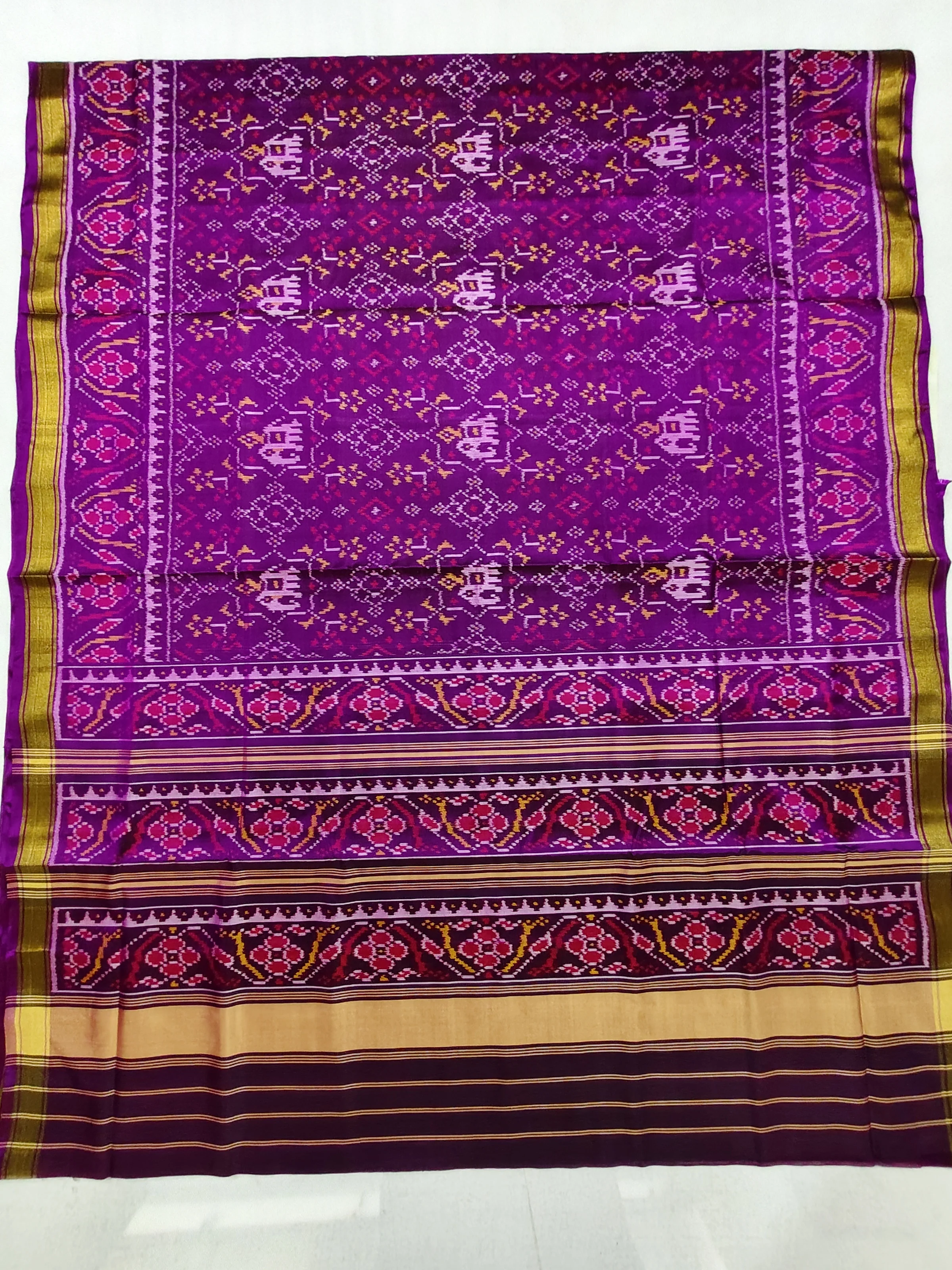 Purple Triful Border Navratan Elephant Motifs Single Ikat Patola Saree 6 Ply Silk